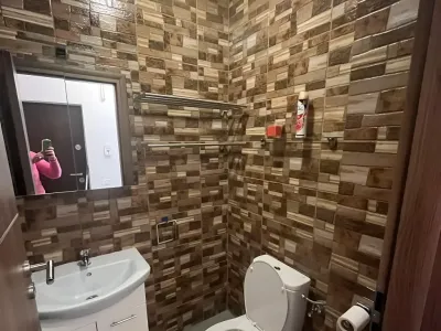 Apartament de vanzare-cumparare Sector 4 Bucuresti baie dotata